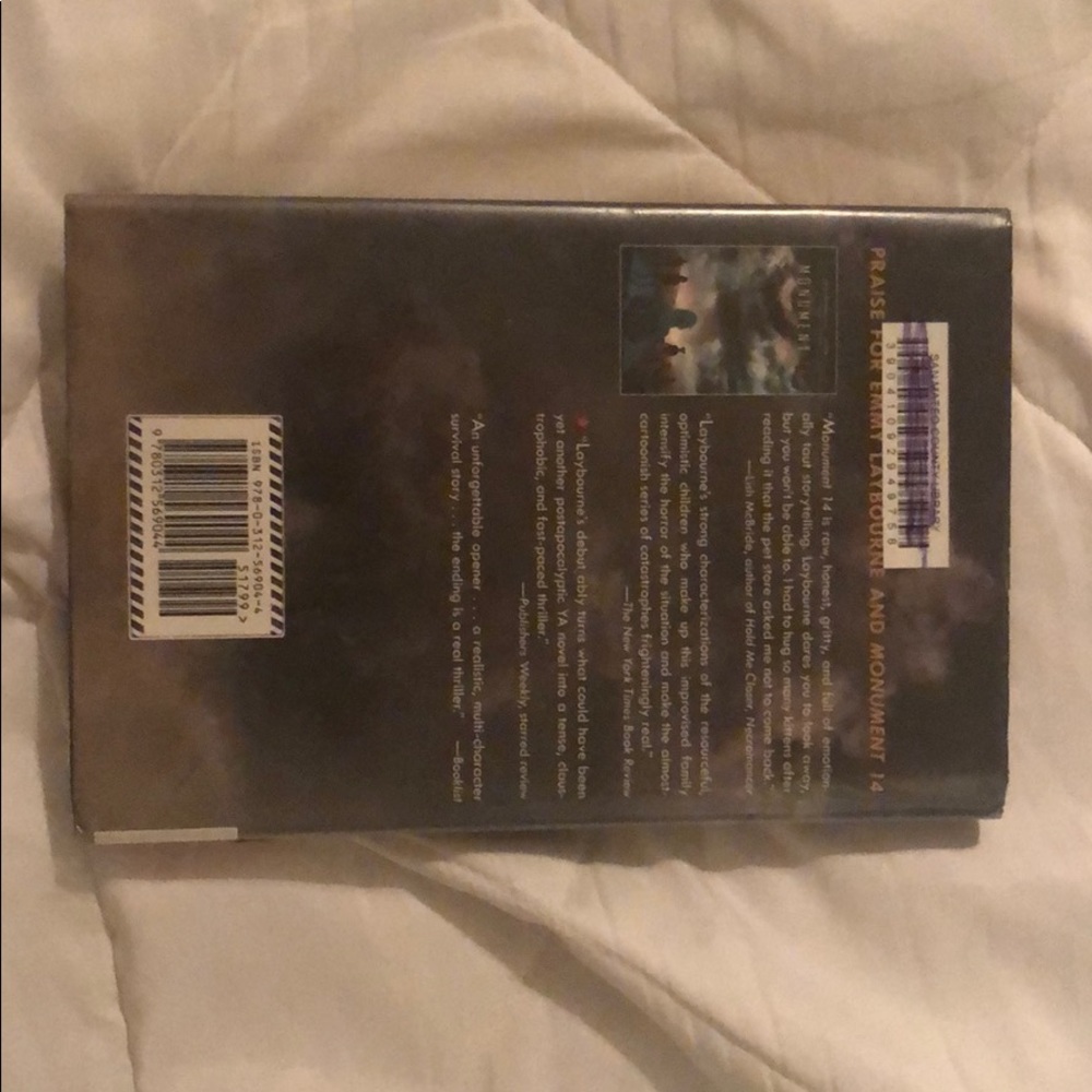 Book bundle - Picture 2 of 6